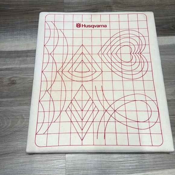 🏁 Husqvarna Cutting Mat - Picture 3 of 5